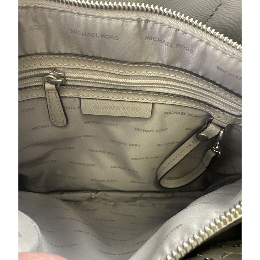 Michael Kors Mercer Stud and Grommet Large Convertible Leather Tote Purple Key - Picture 10 of 15